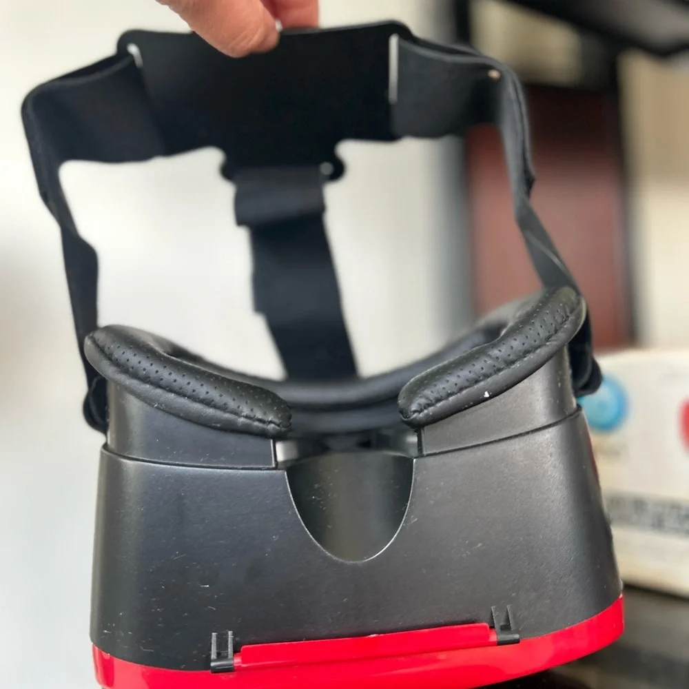 onn Red VR Headset with Adjustable Strap - Mobile VR Viewer